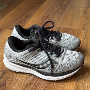 Saucony Ride 13 Women’s Running Shoes (Size: 6.5)(missing sizing tags)